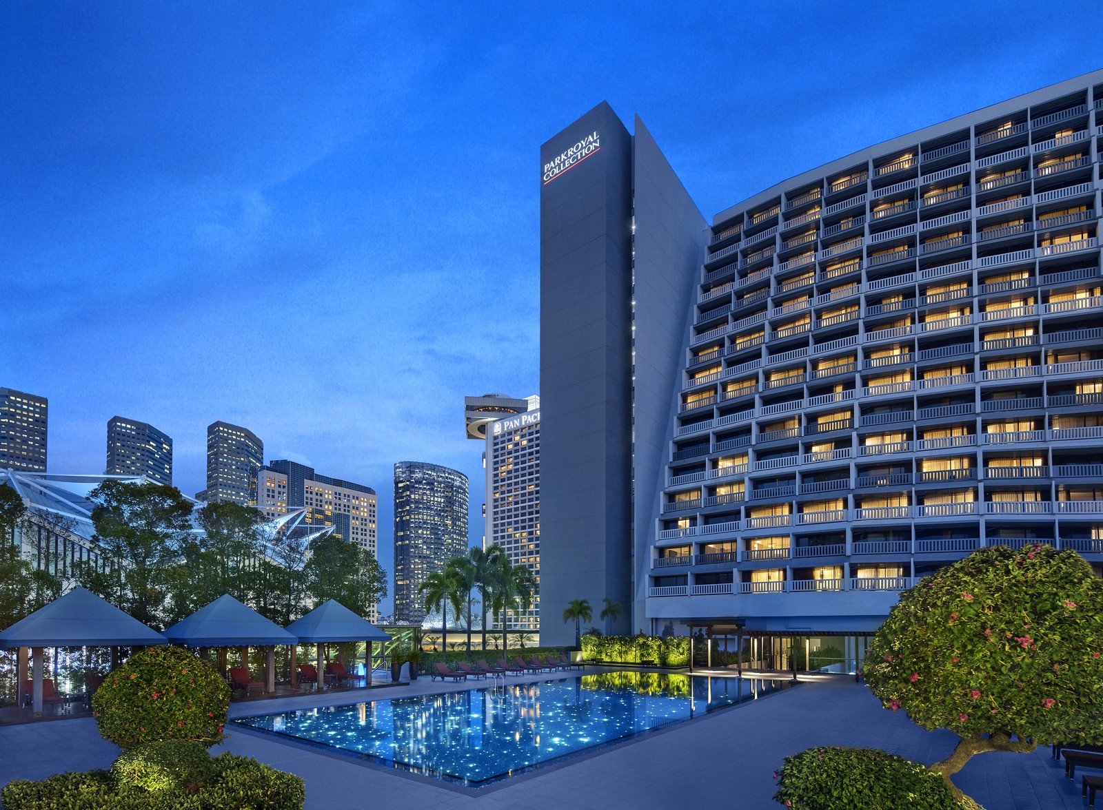 Swimming Pool at PARKROYAL COLLECTION Marina Bay