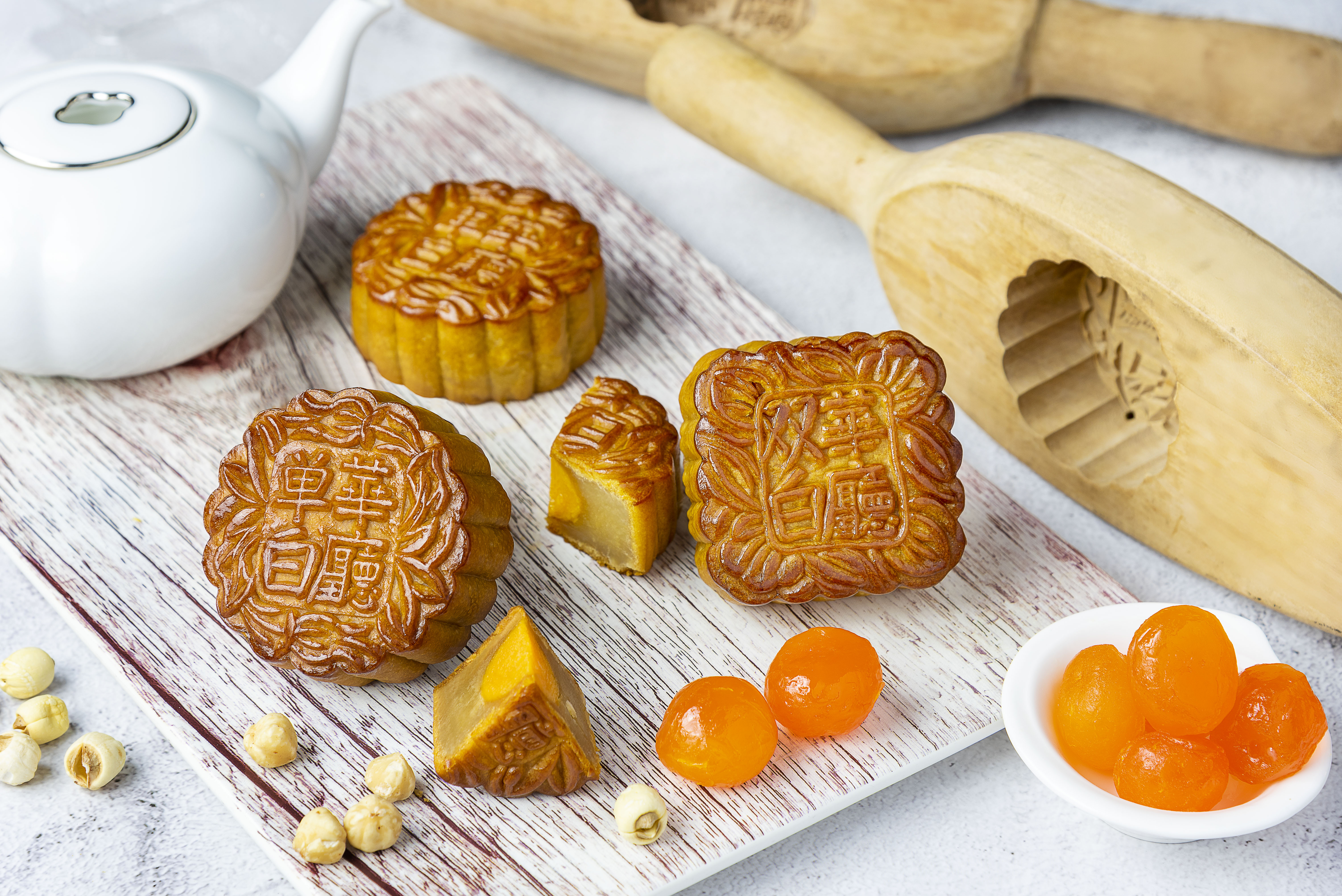 Assorted Traditional Baked Mooncakes2