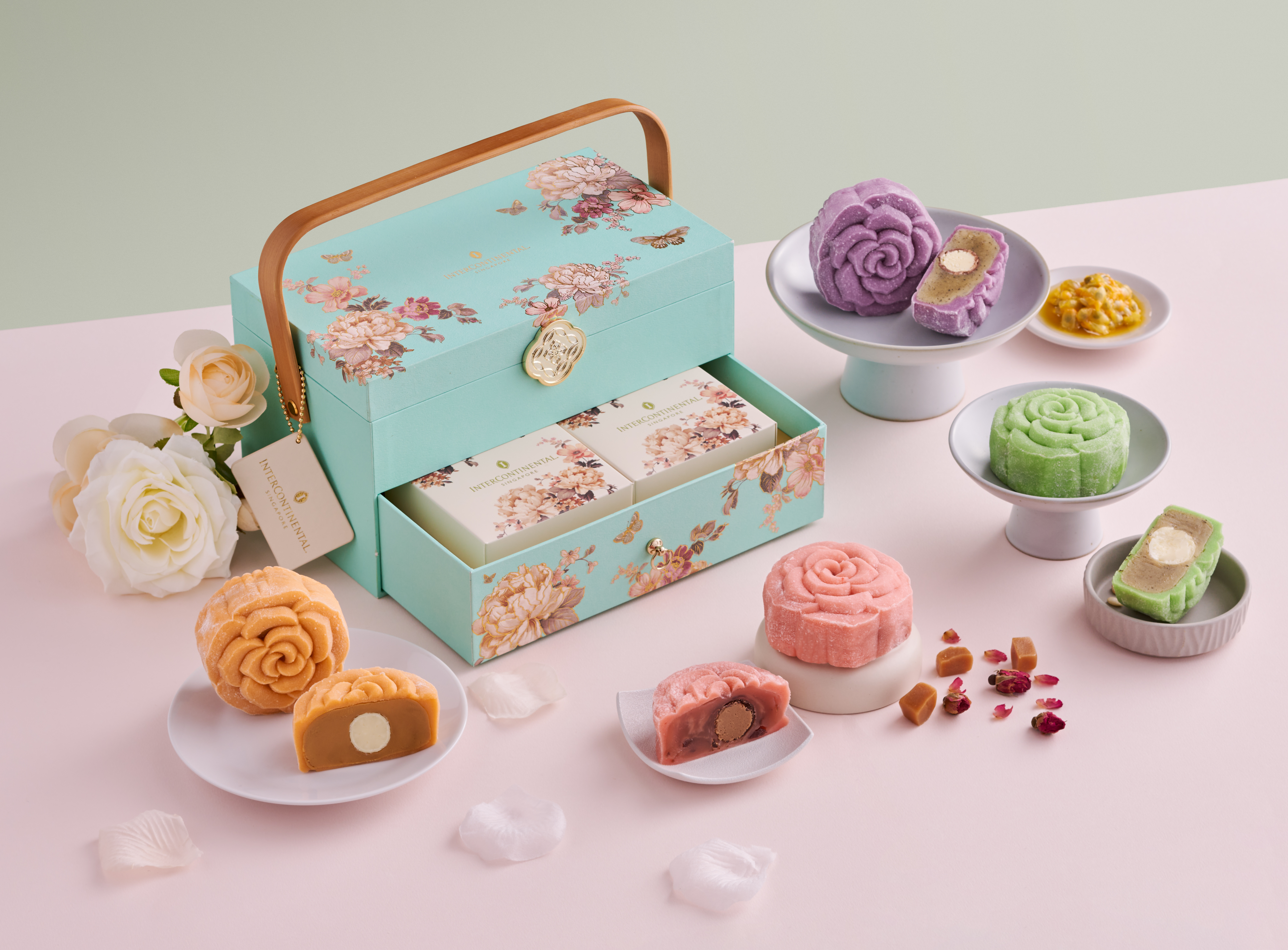 InterContinental Singapore - Snow Skin Mooncake Signature Tea Treasures